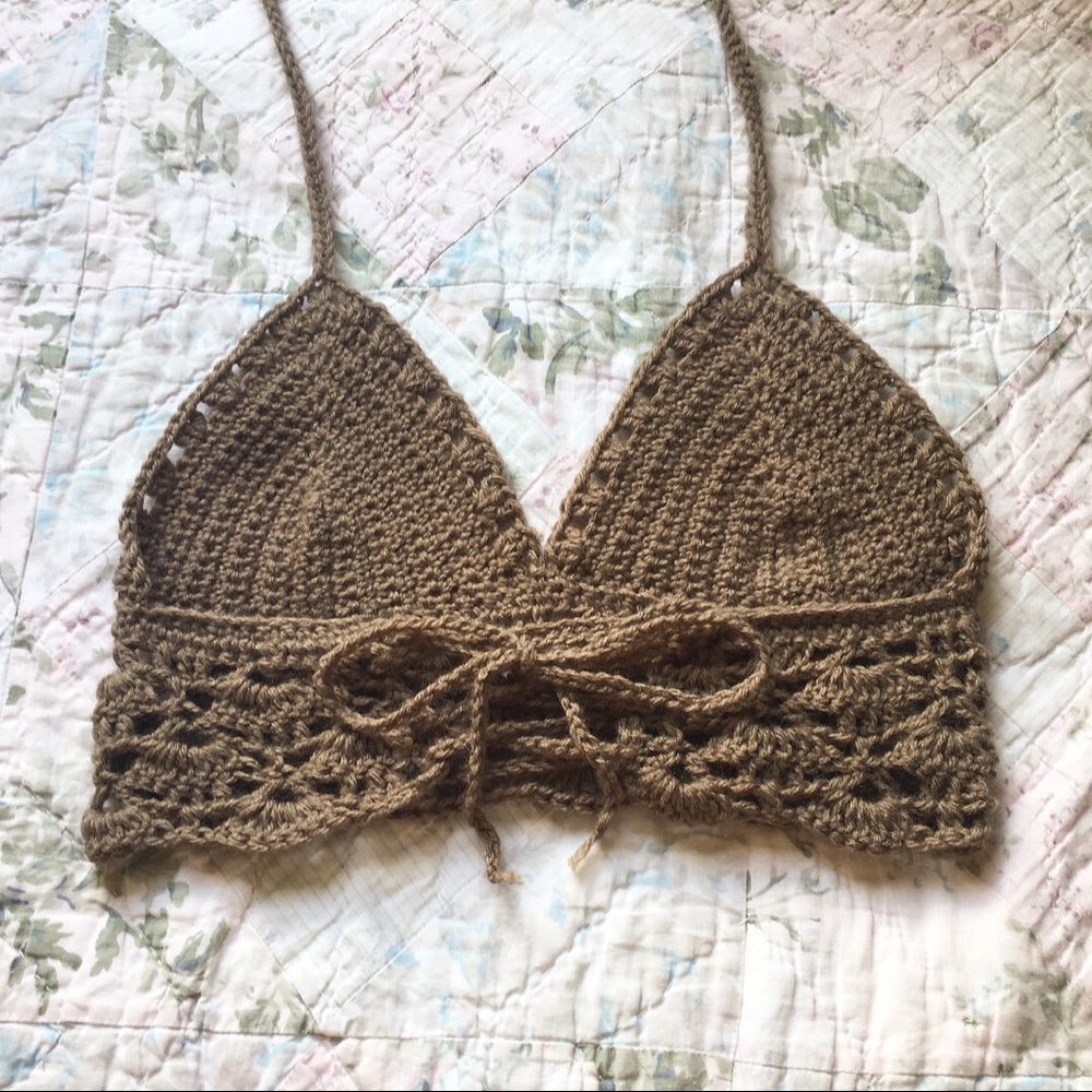 Crochet Handmade Seashell Pattern Bikini Top - Picture 2 of 4